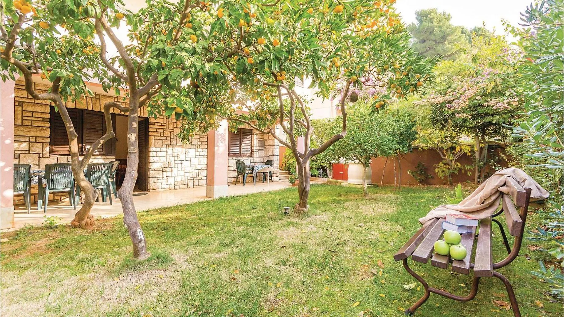 Lovely Apartment In Pula With Wifi