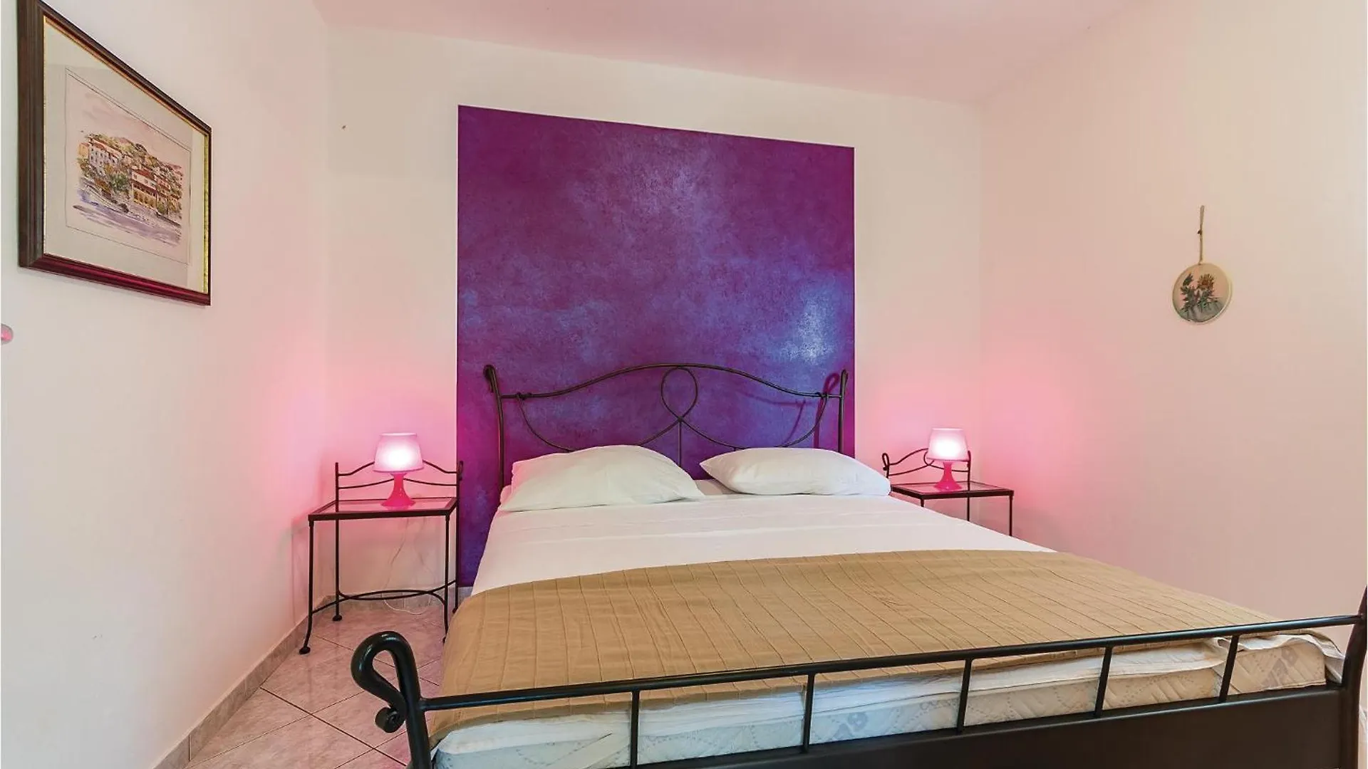 Lovely Apartment In Pula With Wifi