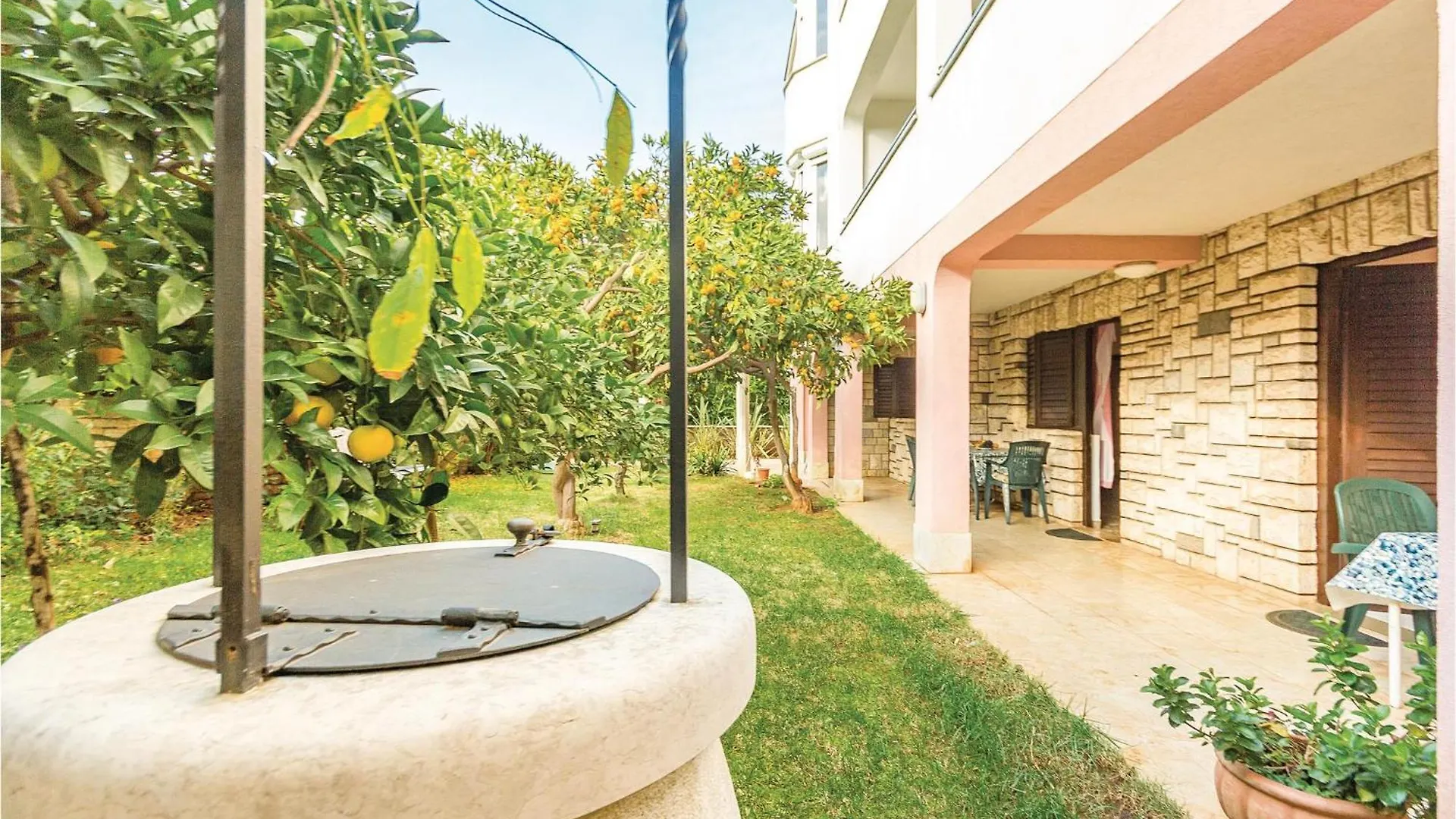 Lovely Apartment In Pula With Wifi